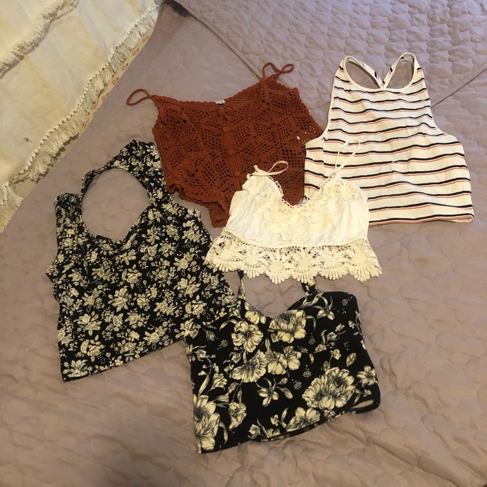 Bundle of sleeves tops
